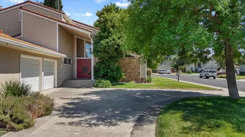 248 Laurel Ct, Ripon, CA 95366 photo 1