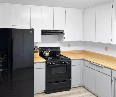 Kitchen - 760 Southgate, Willows, CA 95988 photo 2 of 3