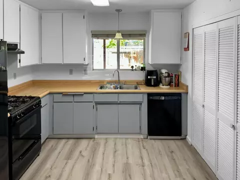 Kitchen - 760 Southgate, Willows, CA 95988 photo 1 of 3