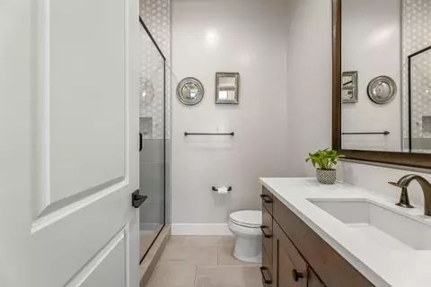 Bath - 3906 Skyline Dr, Rocklin, CA 95677 photo 7 of 11