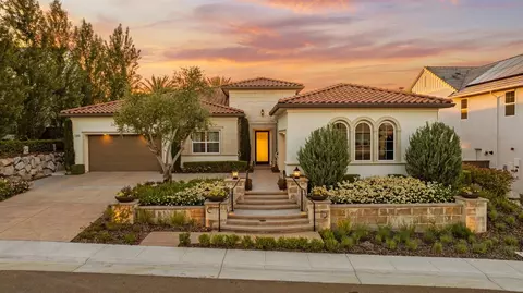 Exterior - 3906 Skyline Dr, Rocklin, CA 95677 photo 2 of 25