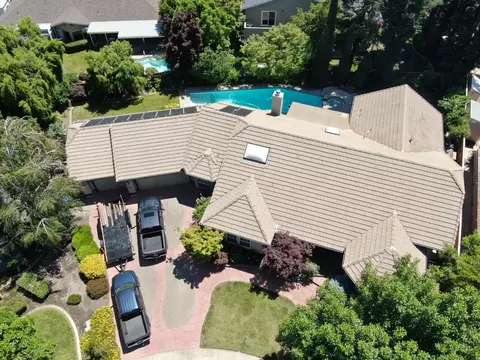 View/Area - 2404 Chianti Cir, Modesto, CA 95356 photo 2 of 6