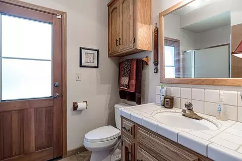 Bath - 2404 Chianti Cir, Modesto, CA 95356 photo 1 of 3
