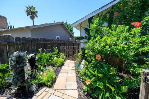 1208 Garnet Dr, Modesto, CA 95355 photo 54
