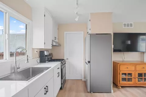 655 Kendall, Hayward, CA 94541 photo 27