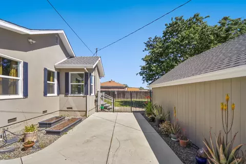 Exterior - 103 Delano St, Elverta, CA 95626 photo 6 of 29