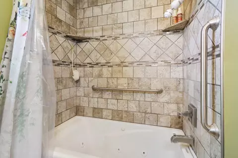 Bath - 103 Delano St, Elverta, CA 95626 photo 4 of 4