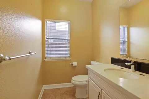 1415 Yorkshire Loop, Tracy, CA 95376 photo 7