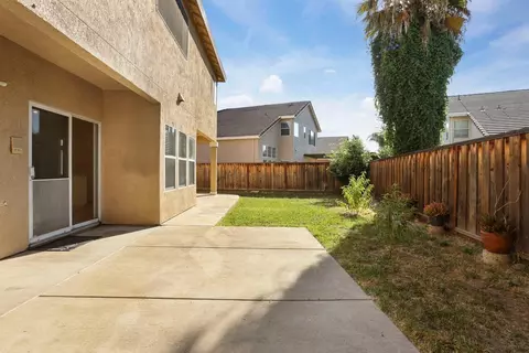 1415 Yorkshire Loop, Tracy, CA 95376 photo 15