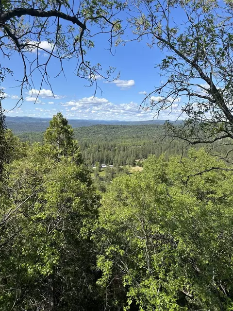 26859 Wampum Way, Nevada City, CA 95959