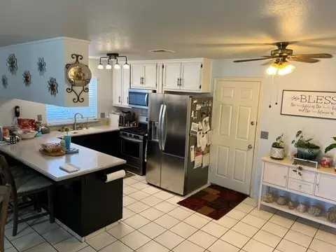 1285 Lee Ave, Gustine, CA 95322 photo 3