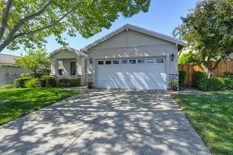 2811 Black Oak Dr, Rocklin, CA 95765 photo 4