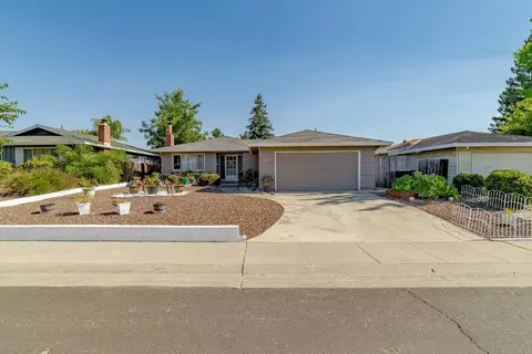 211 Baldwin Ave, Roseville, CA 95678