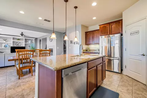 4016 Huston Way, Olivehurst, CA 95961 photo 15
