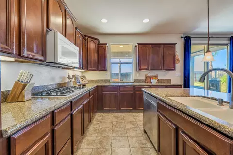 4016 Huston Way, Olivehurst, CA 95961 photo 13