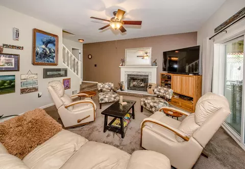 Living - 501 Abbey St, Winters, CA 95694 photo 9 of 11