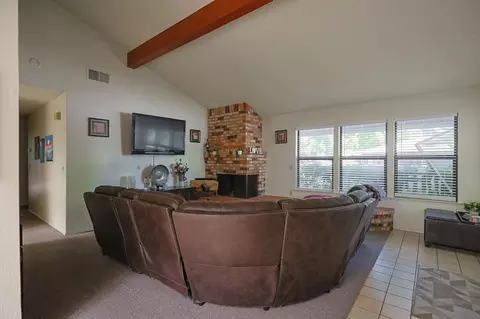 1701 Humboldt Ave, Davis, CA 95616 photo 4
