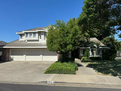 3921 Viader Dr, Modesto, CA 95356 photo 1