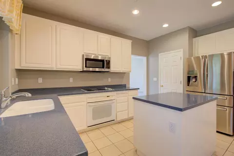 454 Otis Dr, Ripon, CA 95366 photo 11