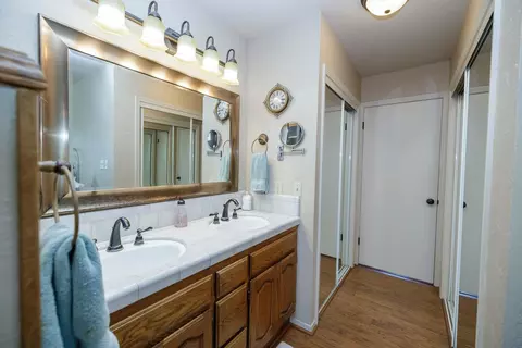 Bath - 2486 Mccullagh St, Stevinson, CA 95374 photo 3 of 3