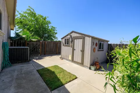 Exterior - 2486 Mccullagh St, Stevinson, CA 95374 photo 6 of 6