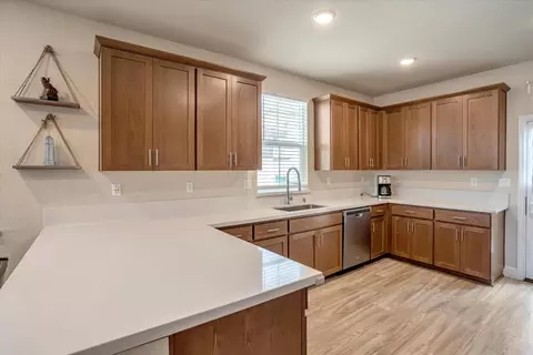 932 Posey St, Galt, CA 95632 photo 4