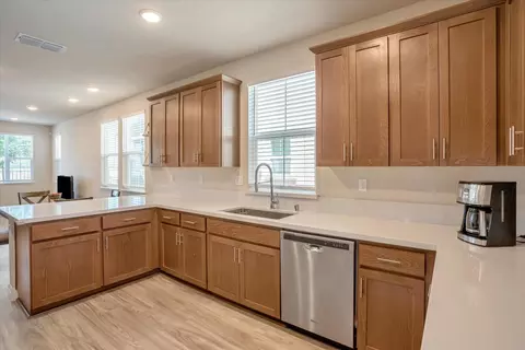 932 Posey St, Galt, CA 95632 photo 5