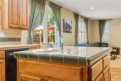 Kitchen - 2913 Hillglen Ave, Modesto, CA 95355 photo 1 of 5