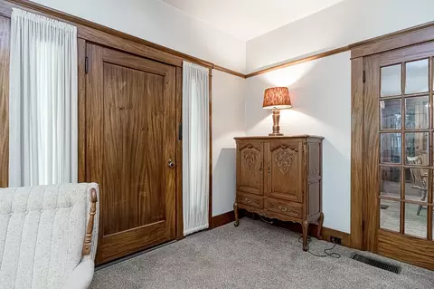 Entry Way - 225 Park Ave, Modesto, CA 95354 photo 2 of 2