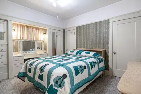 Bedroom - 225 Park Ave, Modesto, CA 95354 photo 1 of 5