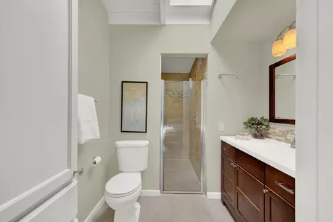 Bath - 750 M, Davis, CA 95616 photo 6 of 6