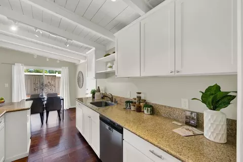 Kitchen - 750 M, Davis, CA 95616 photo 3 of 8