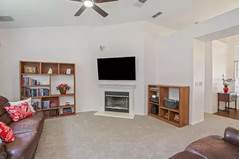 1990 Box Car Dr, Manteca, CA 95337 photo 8
