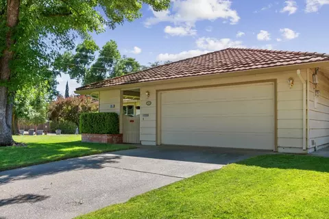 Exterior - 635 El Toro Way, Davis, CA 95618 photo 4 of 10