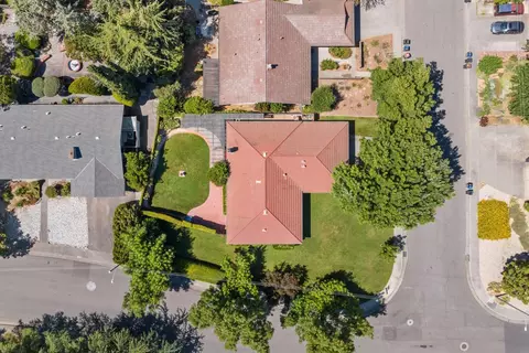 View/Area - 635 El Toro Way, Davis, CA 95618 photo 1 of 3