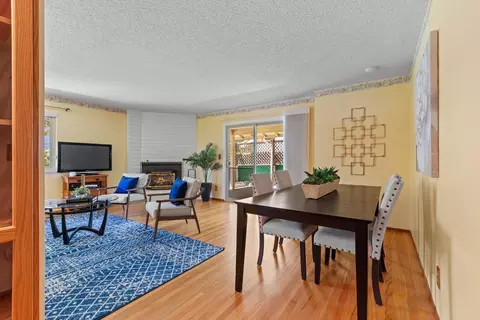 Dining - 635 El Toro Way, Davis, CA 95618 photo 2 of 5