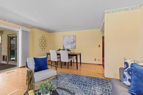 Dining - 635 El Toro Way, Davis, CA 95618 photo 1 of 5