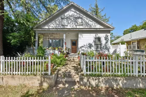 106 B St, Roseville, CA 95678