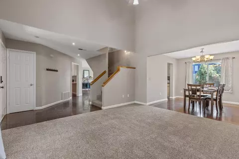 Entry Way - 2824 Merle Ave, Modesto, CA 95355 photo 2 of 5