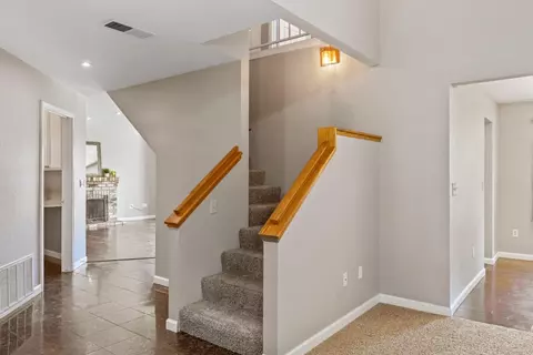Entry Way - 2824 Merle Ave, Modesto, CA 95355 photo 4 of 5