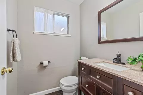 Bath - 2824 Merle Ave, Modesto, CA 95355 photo 1 of 6