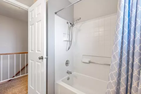 Bath - 2824 Merle Ave, Modesto, CA 95355 photo 6 of 6