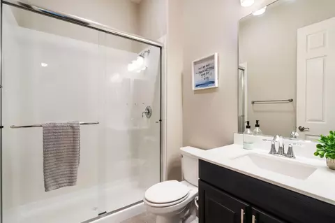 Bath - 8564 Amares Cir, Elk Grove, CA 95757 photo 5 of 7