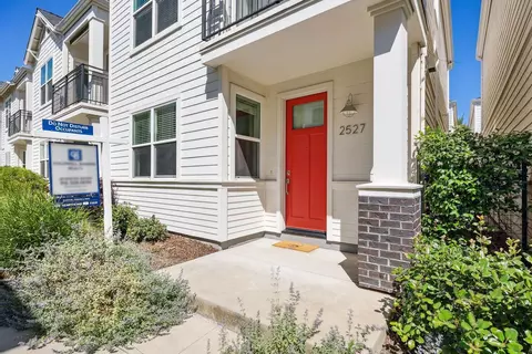 2527 Rice Aly, Sacramento, CA 95816