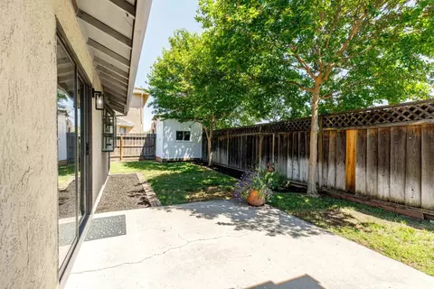 2604 Riverview Ct, Modesto, CA 95351 photo 47