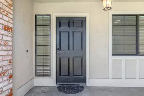 2604 Riverview Ct, Modesto, CA 95351 photo 3