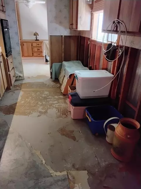 Kitchen - 1200 S Carpenter Rd #6, Modesto, CA 95351 photo 1 of 3
