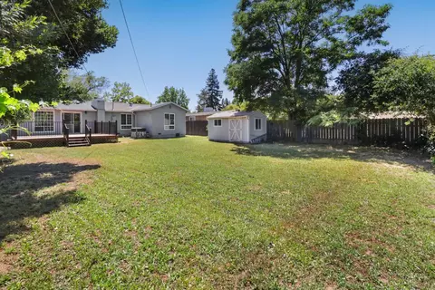 Exterior - 4813 Saint Lynn Ln, Carmichael, CA 95608 photo 7 of 11