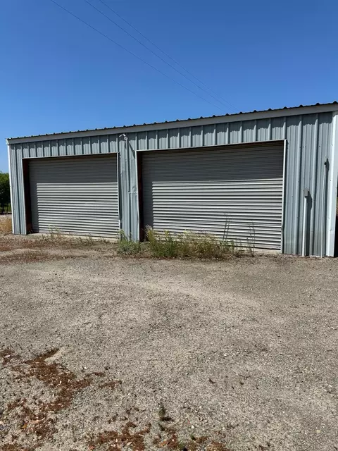5521 Esmar Rd, Ceres, CA 95307 photo 2