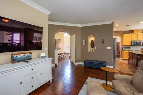 Entry Way - 3720 Densmore Ct, Modesto, CA 95355 photo 3 of 5